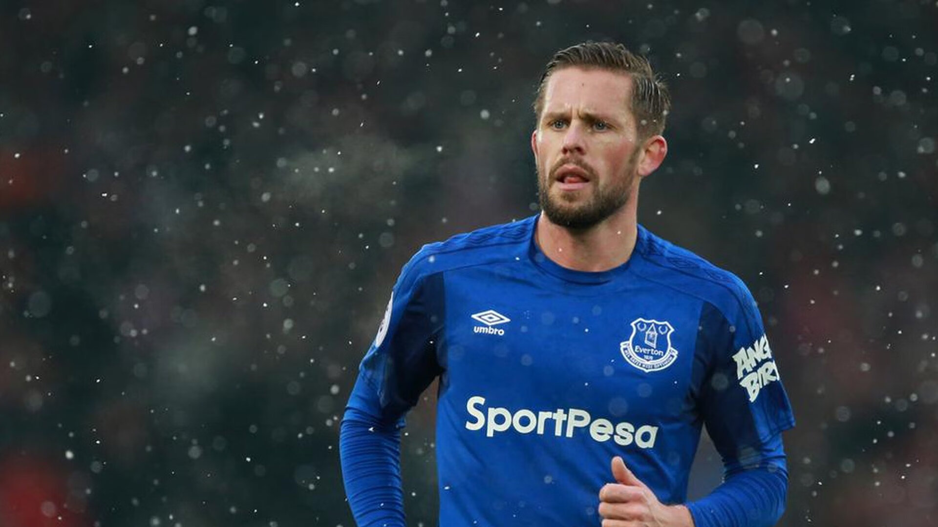 丁俊晖接受青年球员挑战表现沉稳，丁俊晖现象